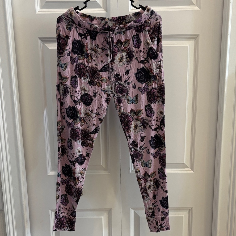 Bums and Roses womens pants